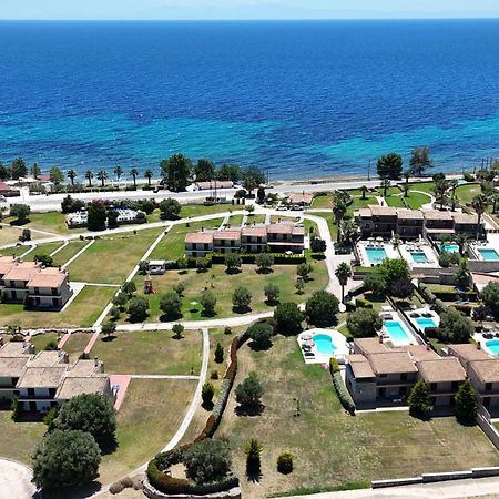 Stigmes Villas & Suites 네아 스키오니 외부 사진