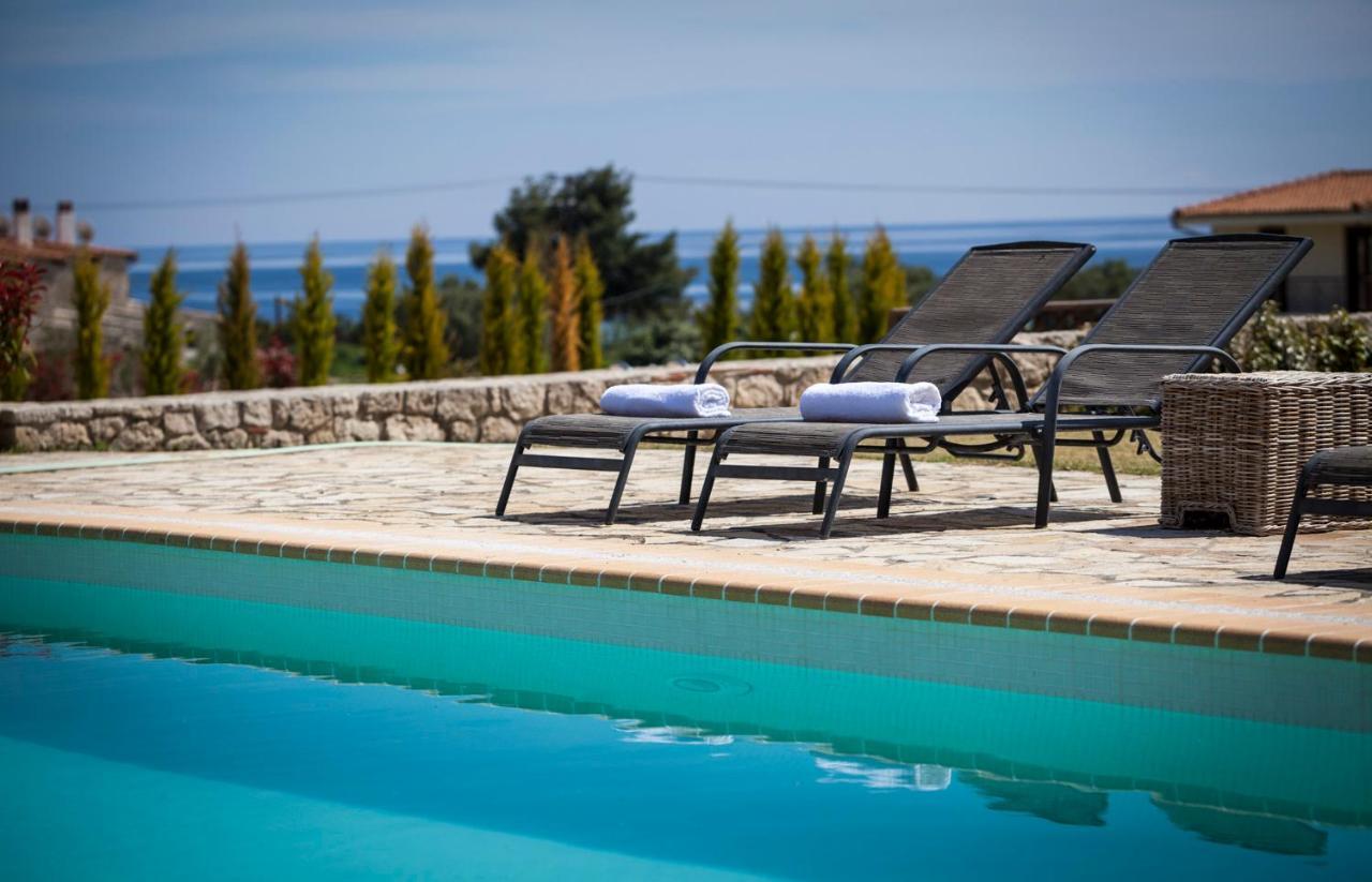 Stigmes Villas & Suites 네아 스키오니 외부 사진