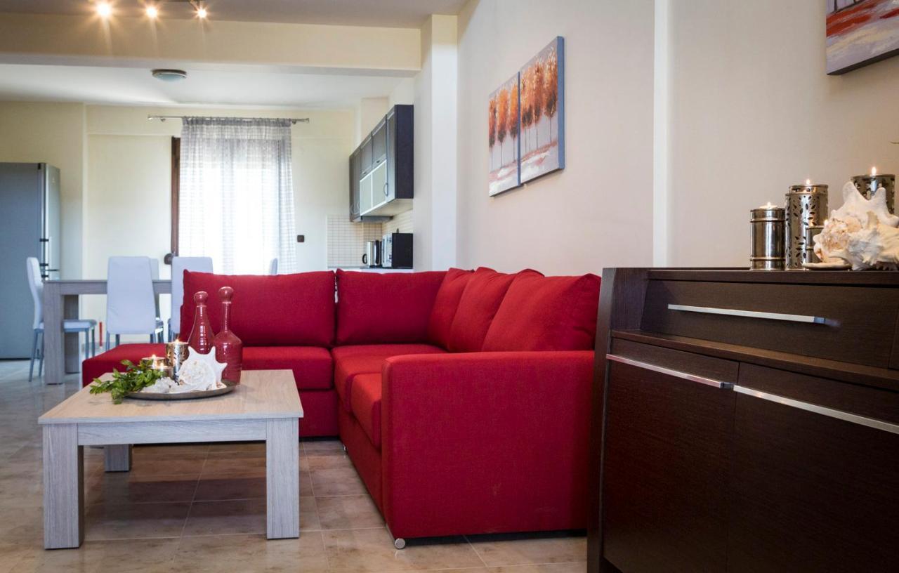 Stigmes Villas & Suites 네아 스키오니 외부 사진