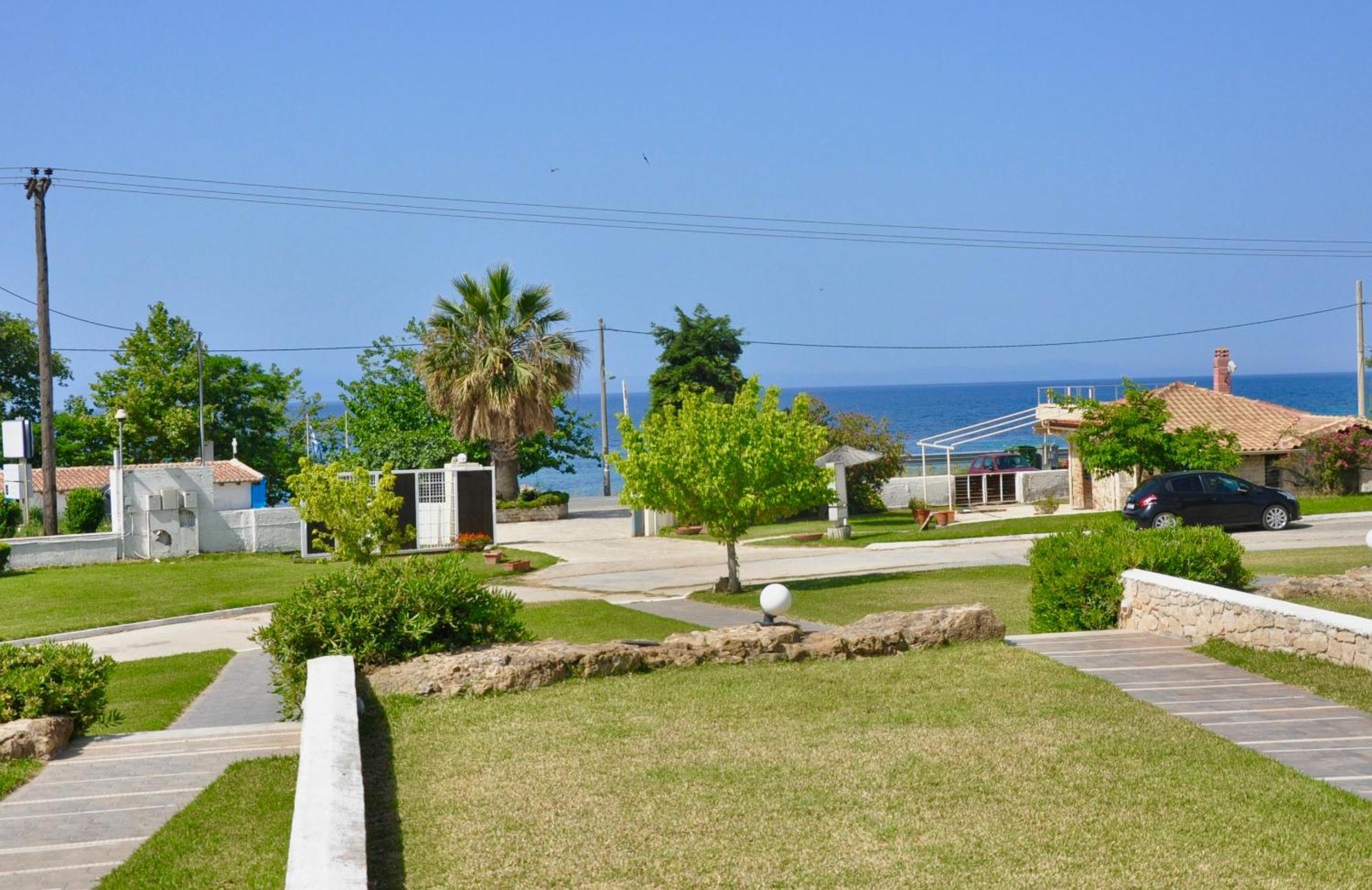 Stigmes Villas & Suites 네아 스키오니 외부 사진
