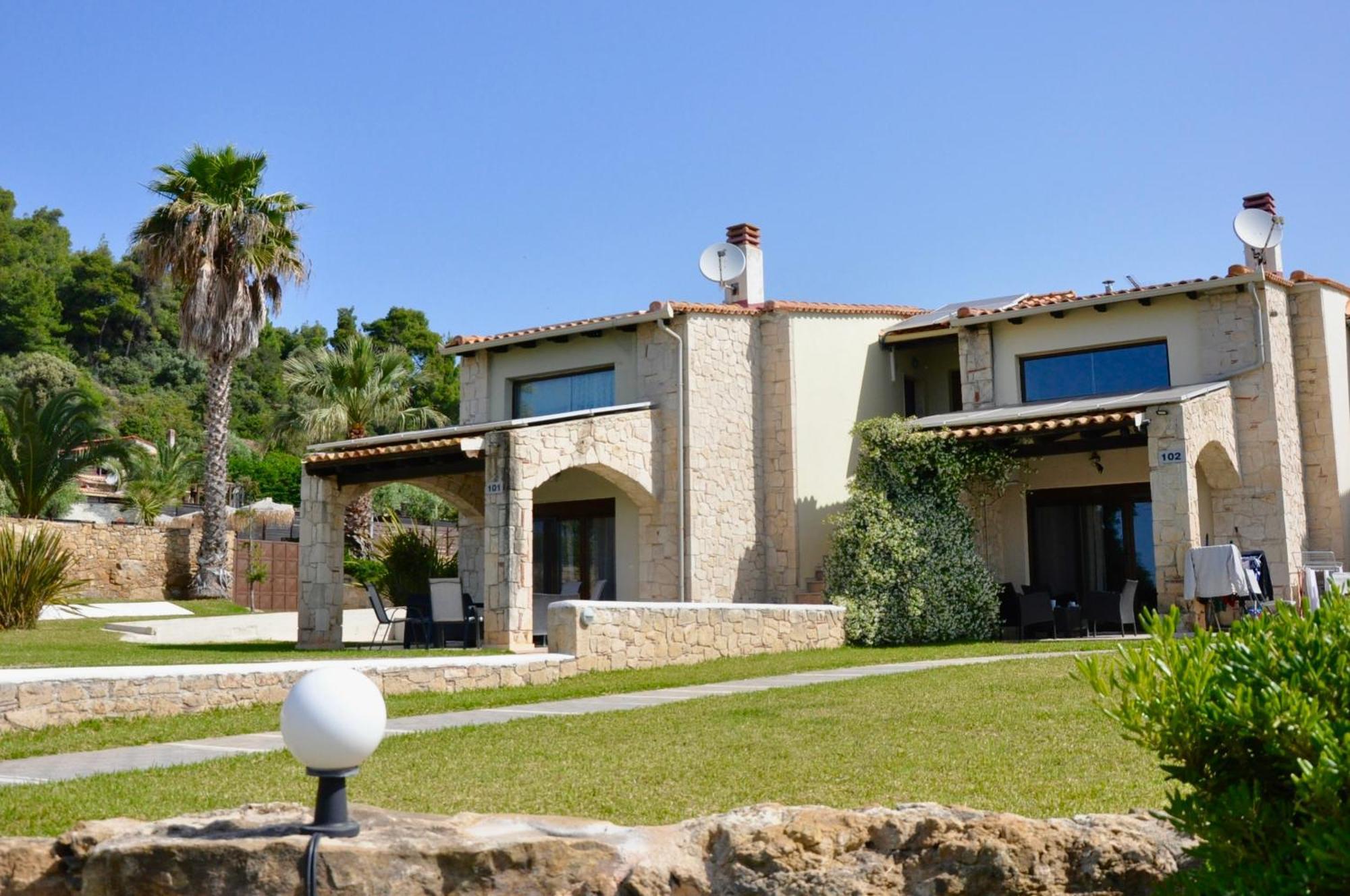 Stigmes Villas & Suites 네아 스키오니 외부 사진