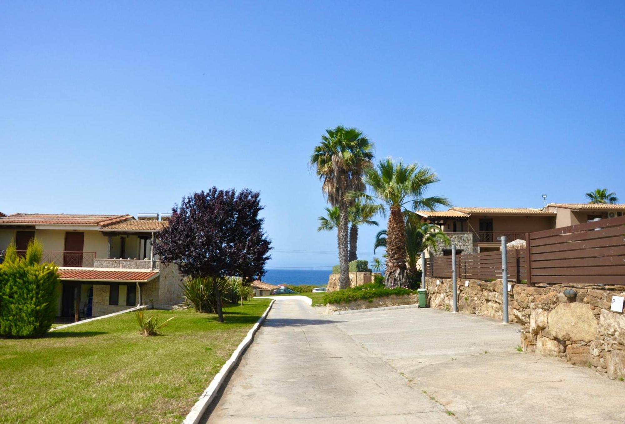 Stigmes Villas & Suites 네아 스키오니 외부 사진