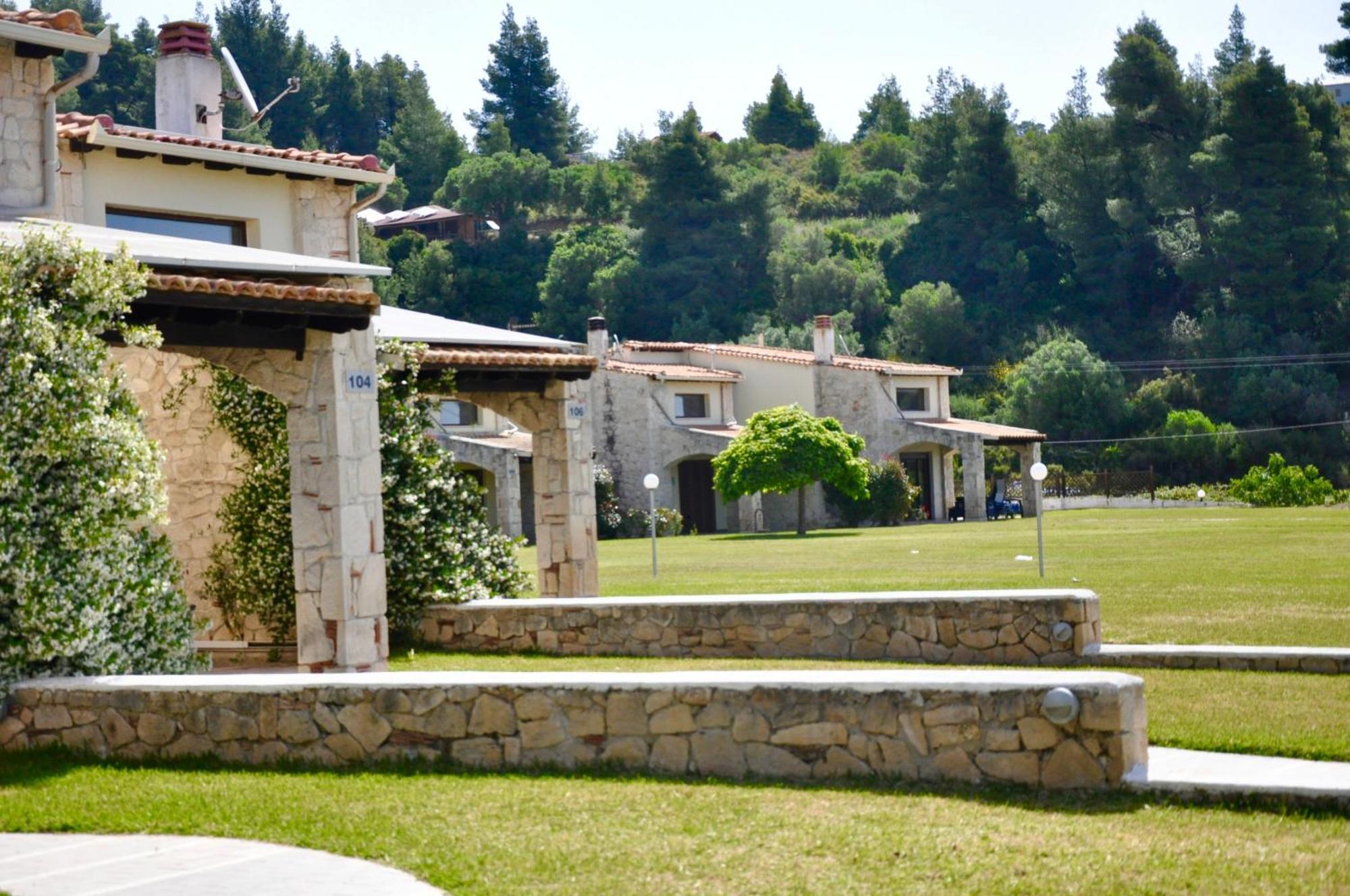 Stigmes Villas & Suites 네아 스키오니 외부 사진