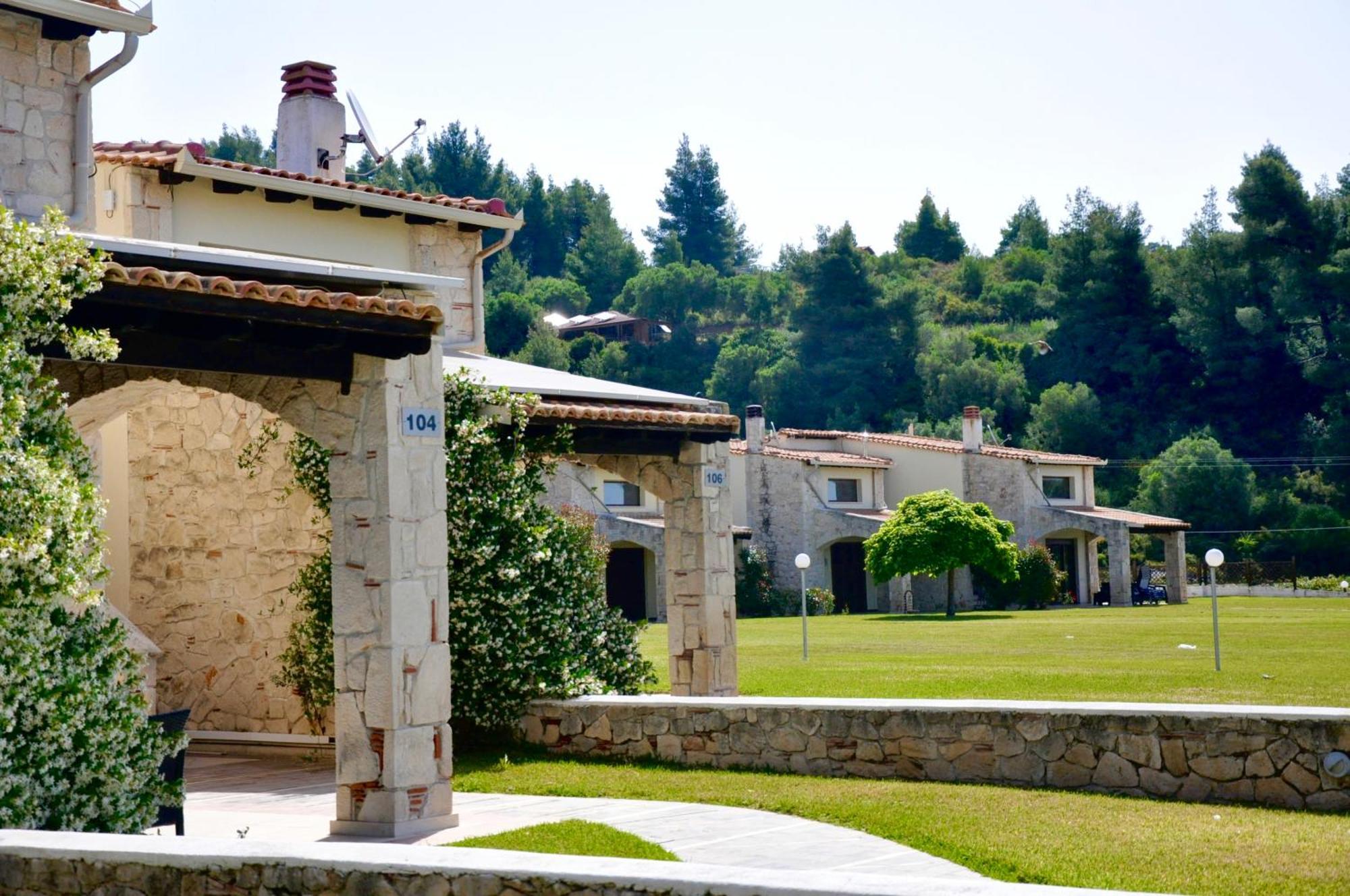 Stigmes Villas & Suites 네아 스키오니 외부 사진