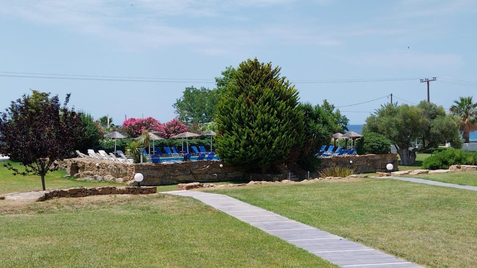 Stigmes Villas & Suites 네아 스키오니 외부 사진