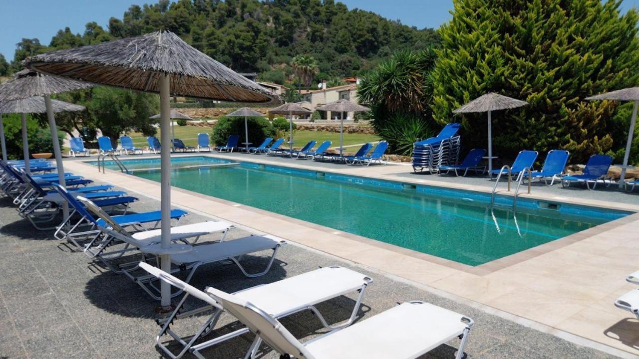 Stigmes Villas & Suites 네아 스키오니 외부 사진