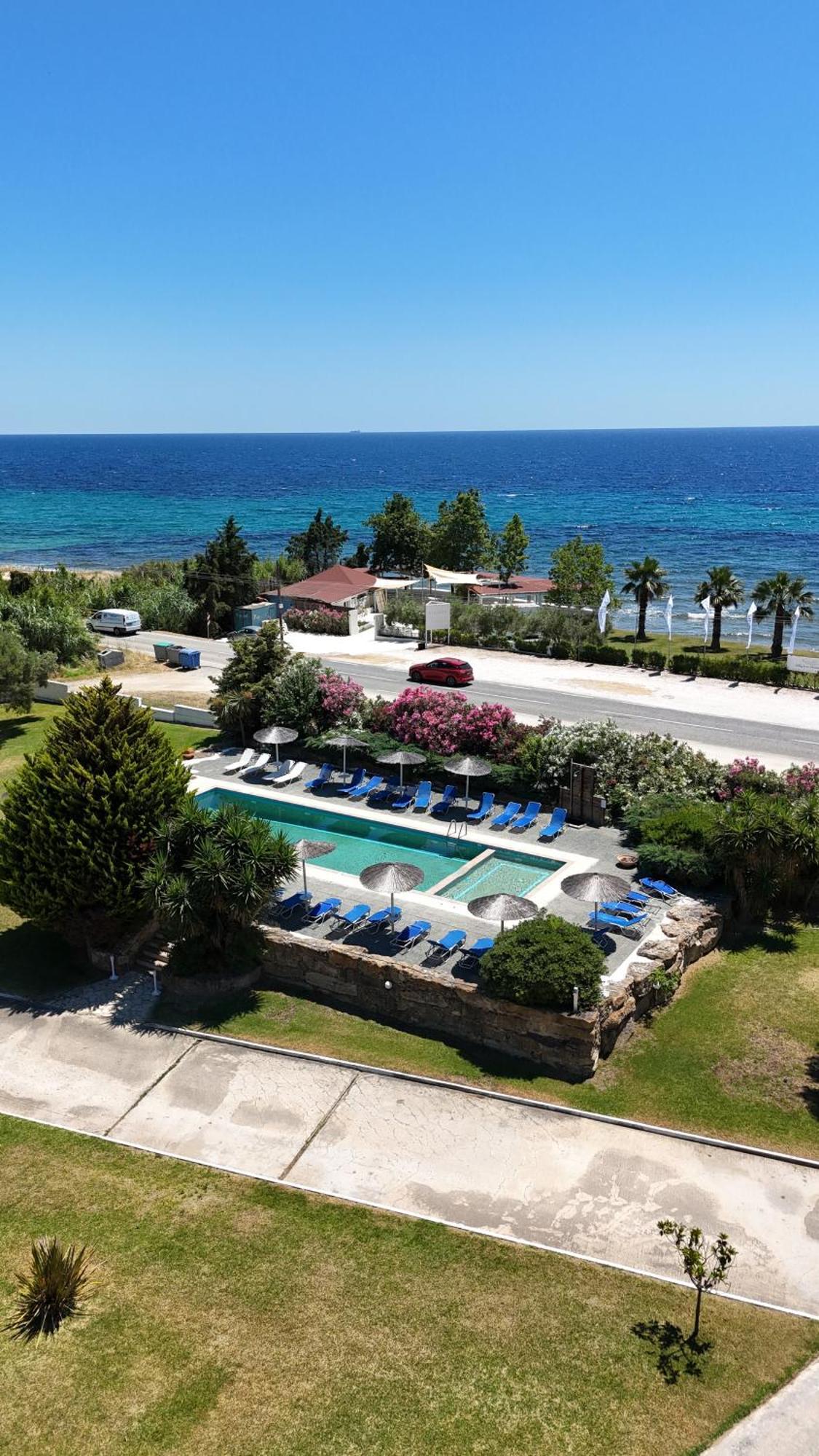 Stigmes Villas & Suites 네아 스키오니 외부 사진